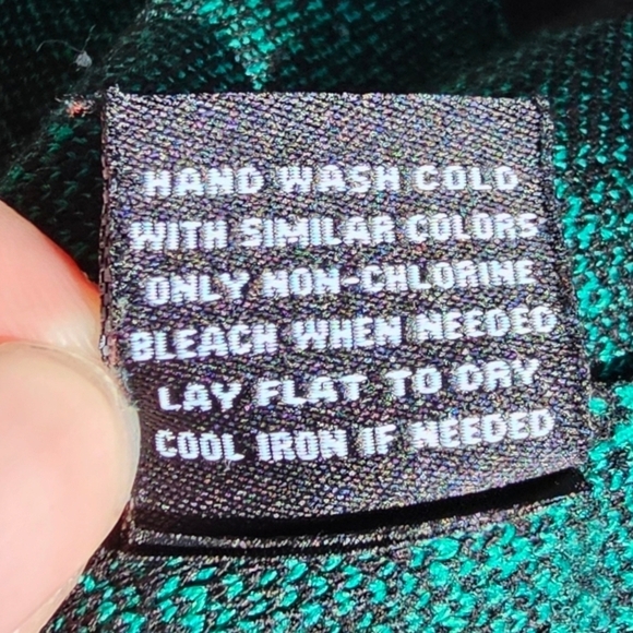 525 America Green Red Yellow White Pullover Sweater - Picture 12 of 12